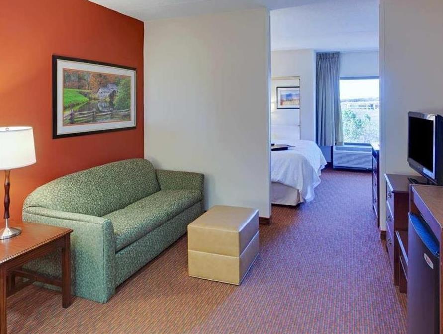 Hampton Inn Waynesboro/Stuarts Draft Fishersville Esterno foto